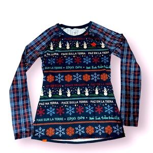 Beautiful rabbit holiday long sleeve running top. New without tags.